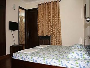 2bhk Comfortable Furnished Serviced In Hauz Khas - Woodpecker Inn New Delhi