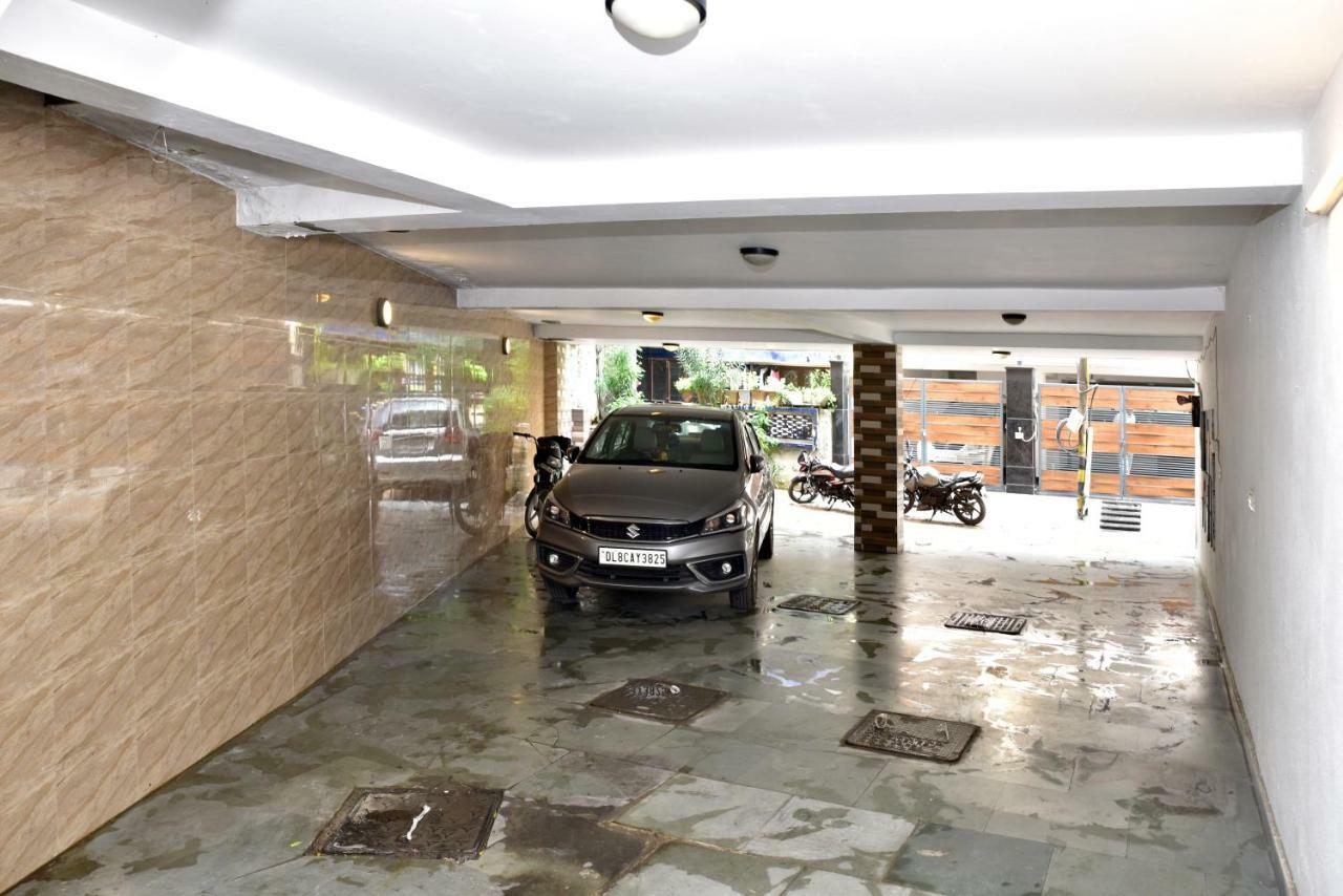 2bhk Comfortable Furnished Serviced In Hauz Khas - Woodpecker Inn