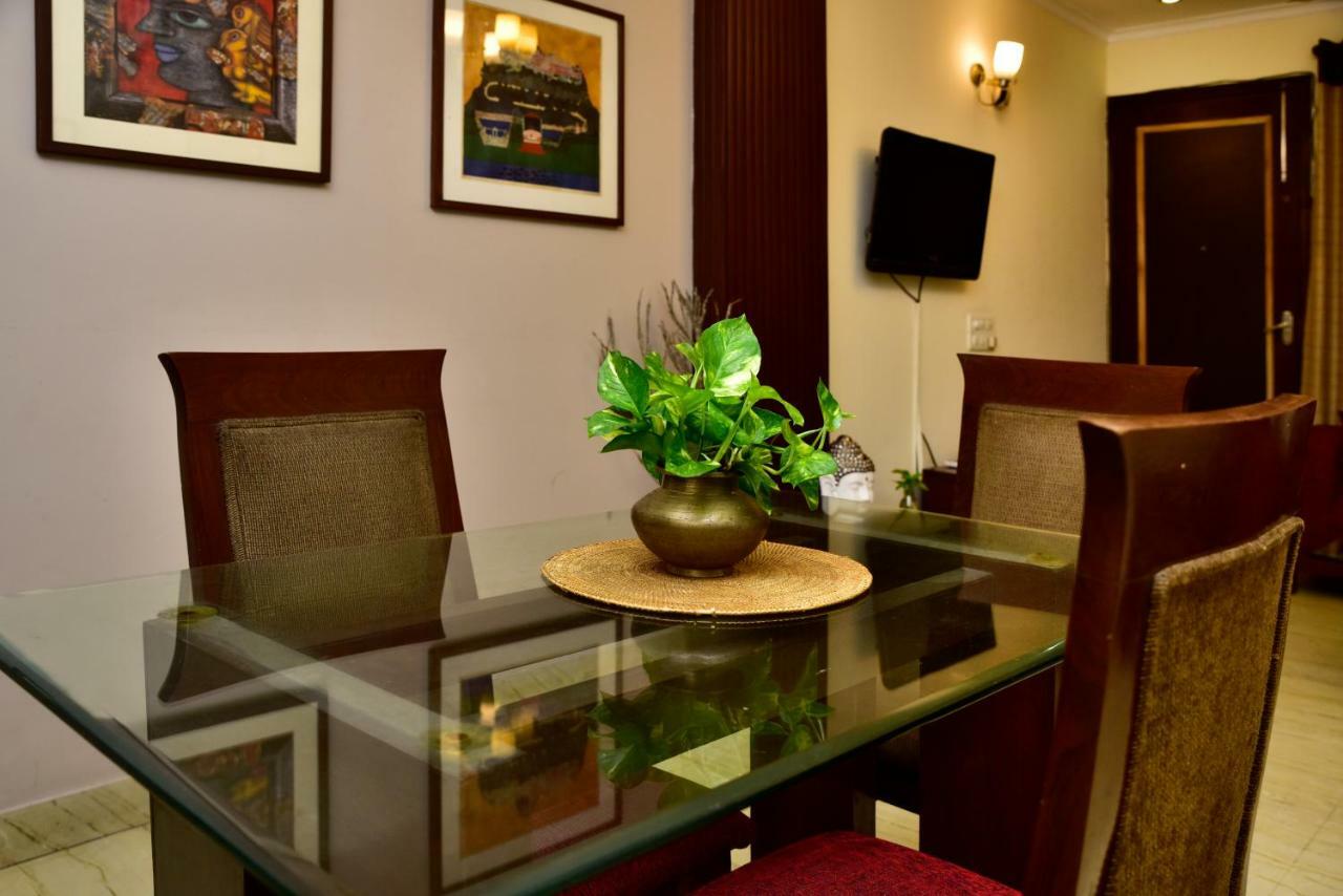 2bhk Comfortable Furnished Serviced In Hauz Khas - Woodpecker