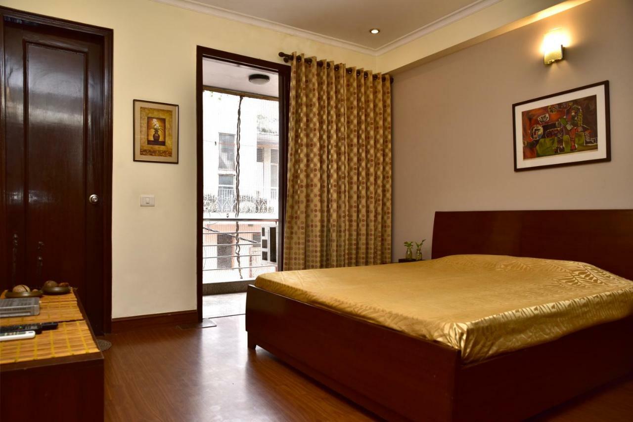2bhk Comfortable Furnished Serviced In Hauz Khas - Woodpecker 3* New Delhi